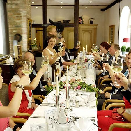 Klosterschaenke Hude Hotel Ferienwohnungen Restaurant Cafe 外观 照片
