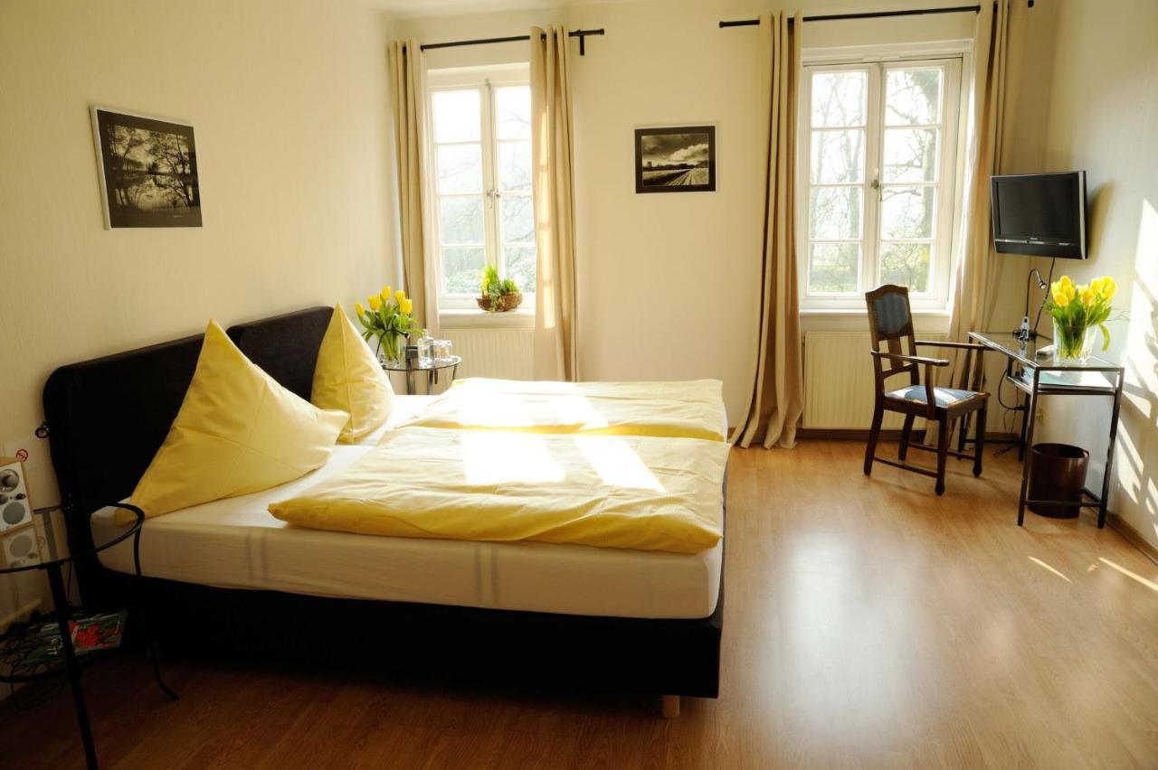 Klosterschaenke Hude Hotel Ferienwohnungen Restaurant Cafe 外观 照片