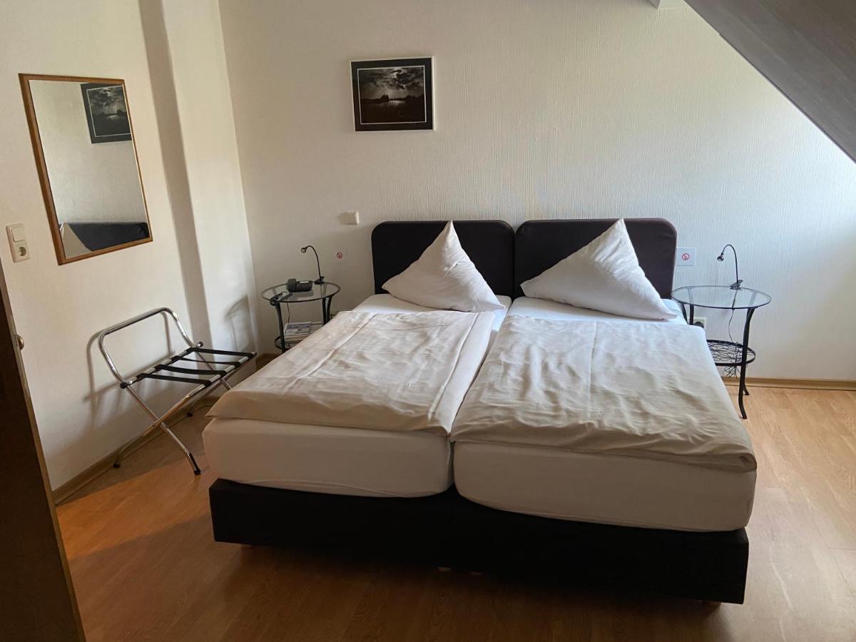 Klosterschaenke Hude Hotel Ferienwohnungen Restaurant Cafe 外观 照片